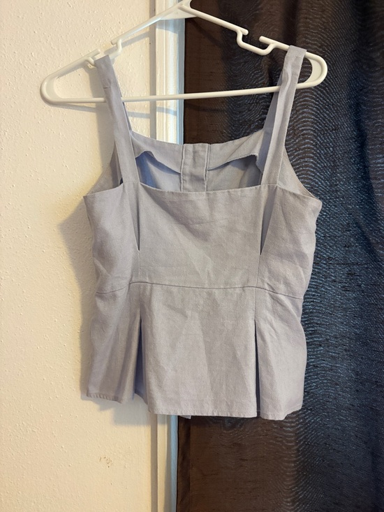 Light Gray Button-Front Tank Top - Picture 2 of 2